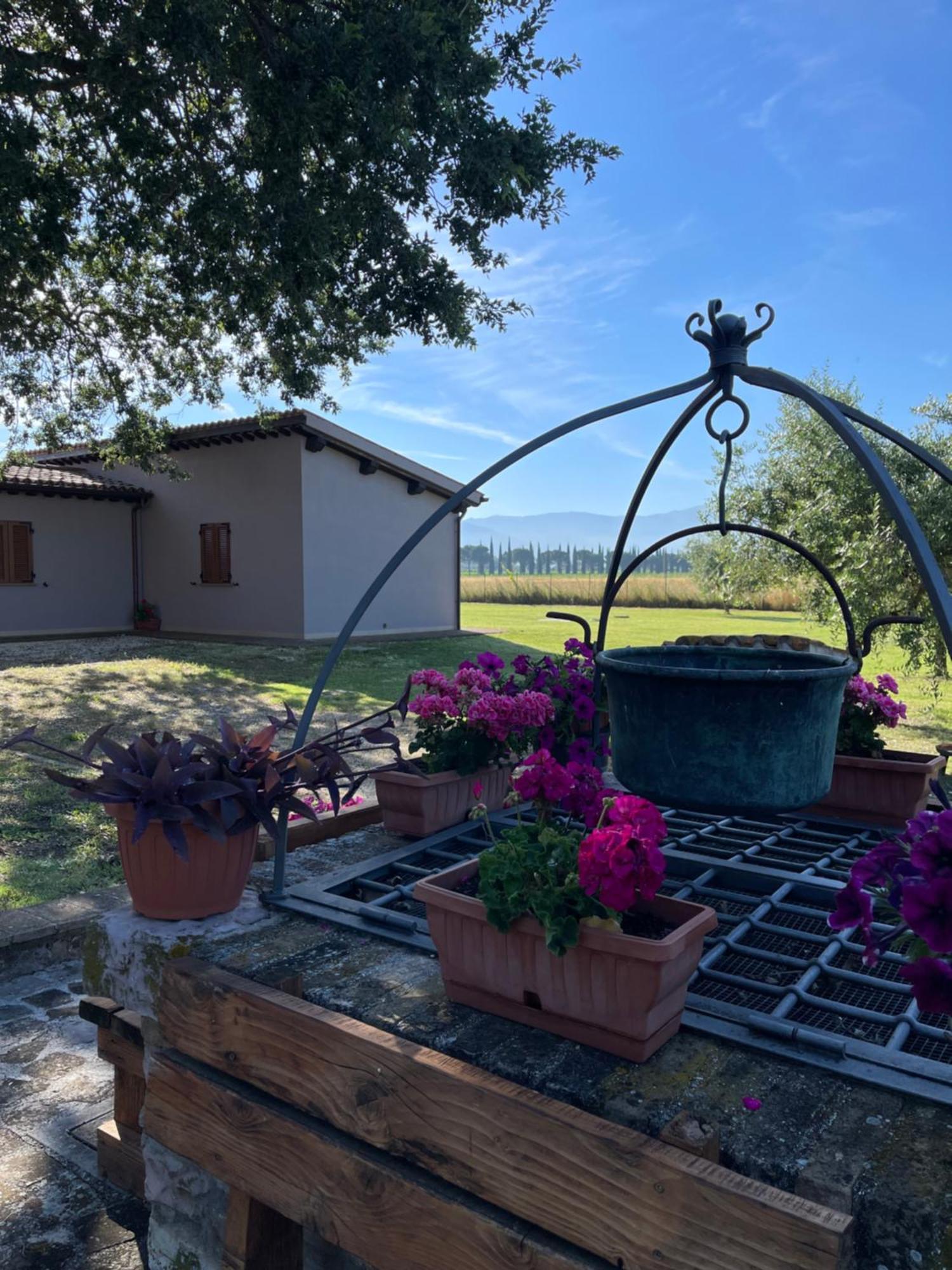 Le Ghiande Guest House Spello Bagian luar foto