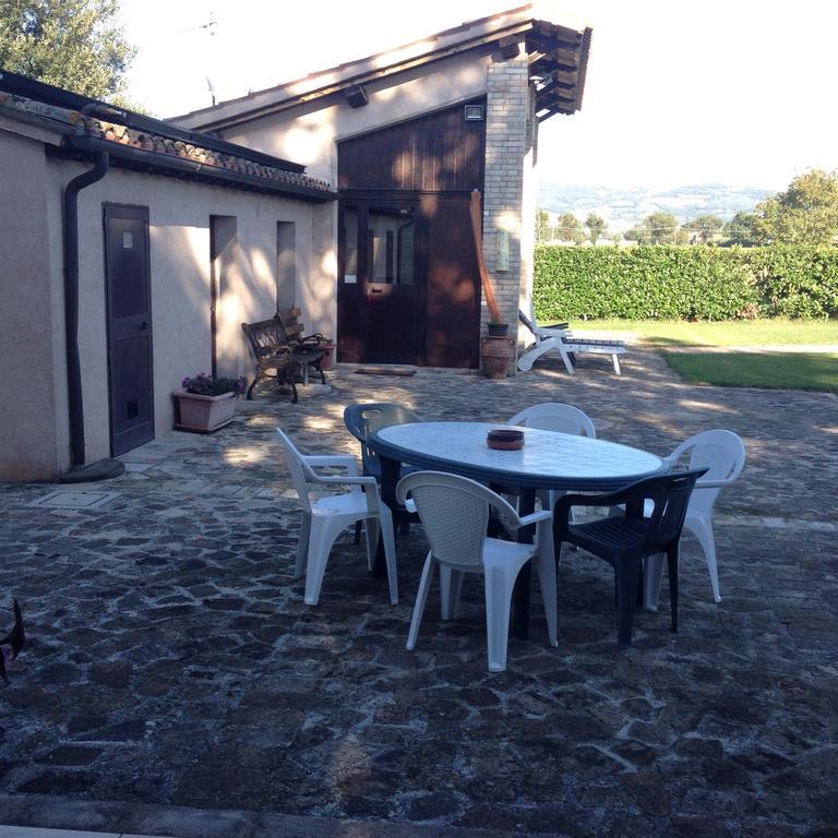 Le Ghiande Guest House Spello Bagian luar foto