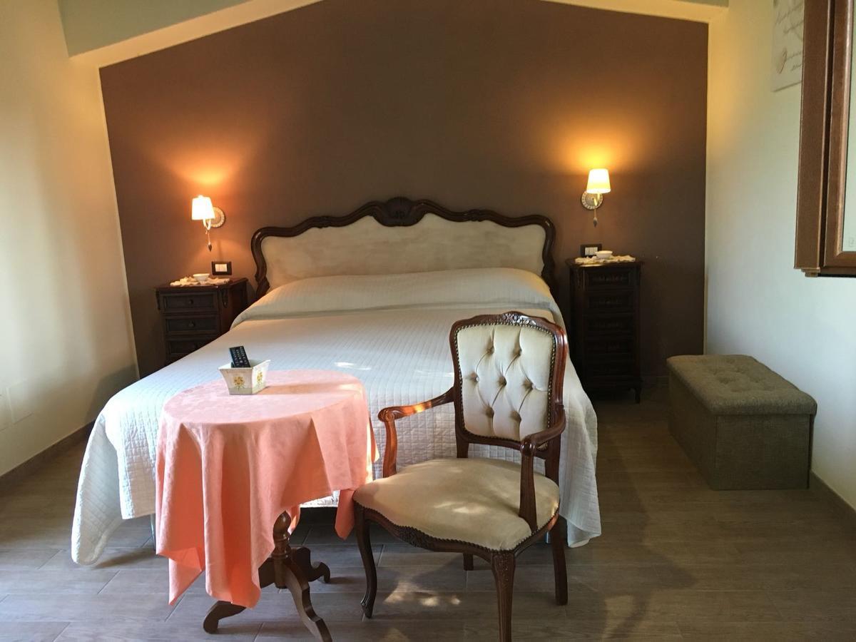 Le Ghiande Guest House Spello Bagian luar foto
