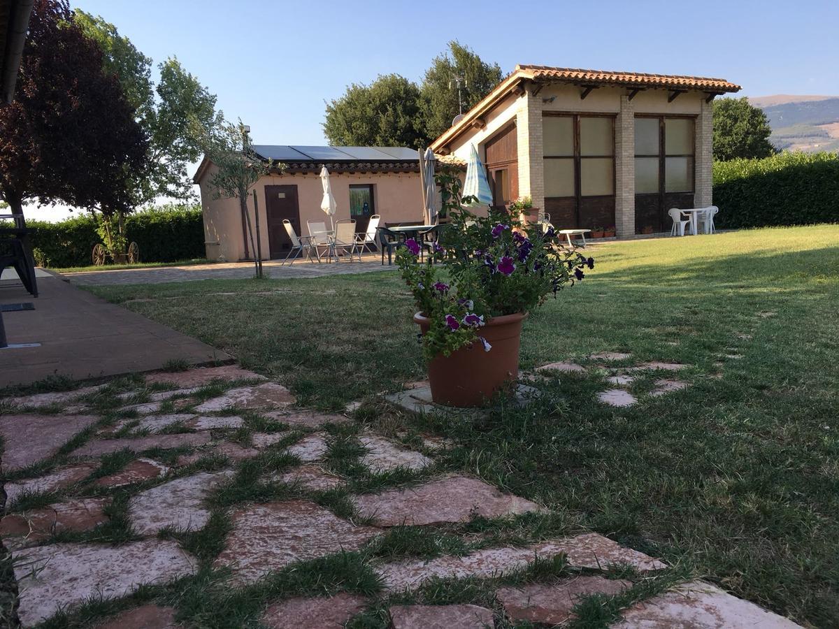 Le Ghiande Guest House Spello Bagian luar foto